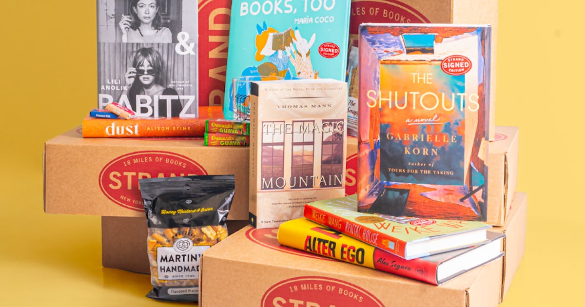 Scary Mommy 2026 Readers' Choice Best Book Subscription Box