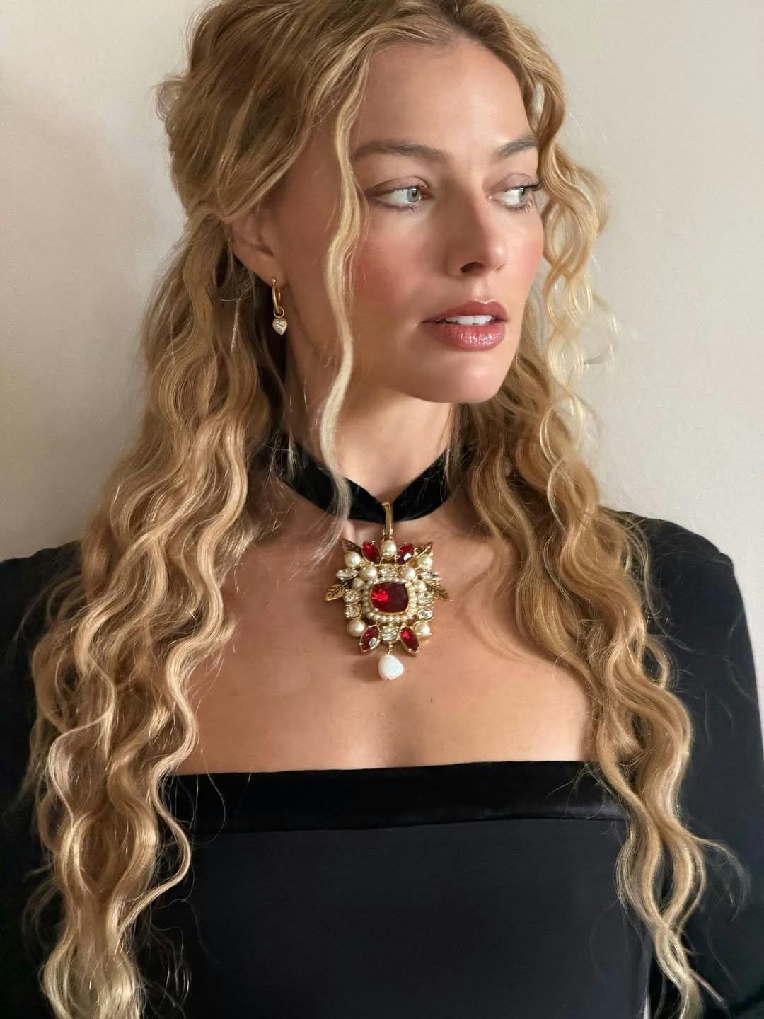 Brontë blush is spring's moodiest makeup trend.