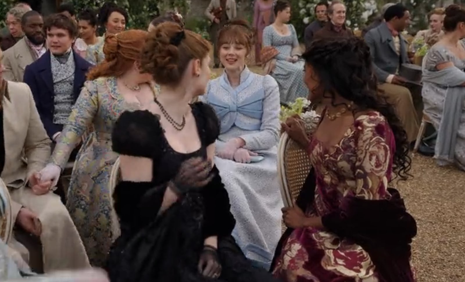 'Bridgerton' Season 4's finale teases Eloise or Francesca as Season 5's lead.