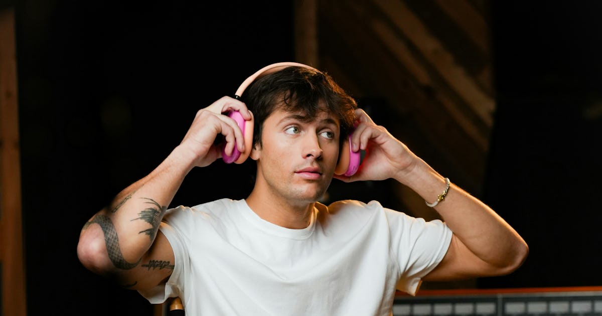 'Traitors' Winner Rob Rausch Is Quinn's Next Audio Erotica Star