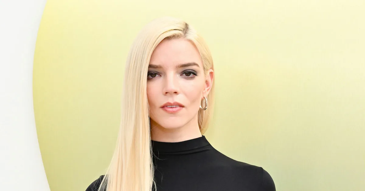 Anya Point Anya Taylor-Joy's Leather Skirt Zips All the Way Up Her Body