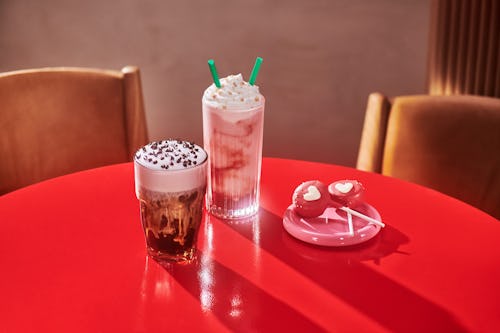 I Tried Starbucks' Valentine's Day 2026 Menu Feat. 2 Strawberry Sips