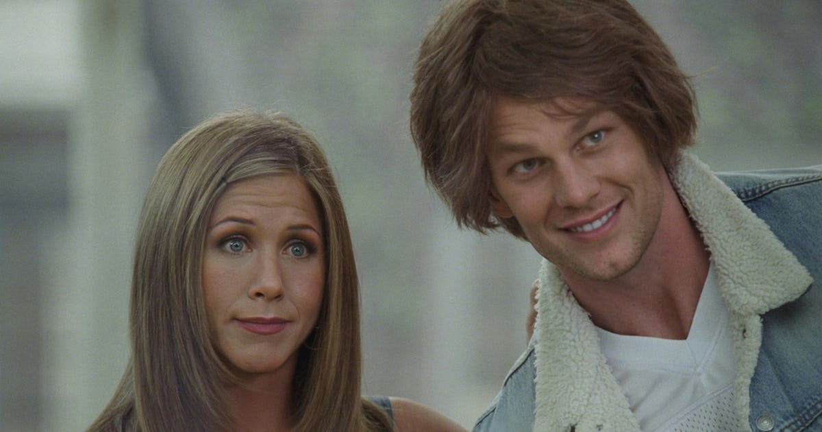 'Friends' Stars Reunite In Dunkin's Hilarious Super Bowl Commercial