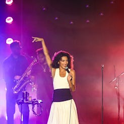 Olivia Dean performing at Uber's The One Party