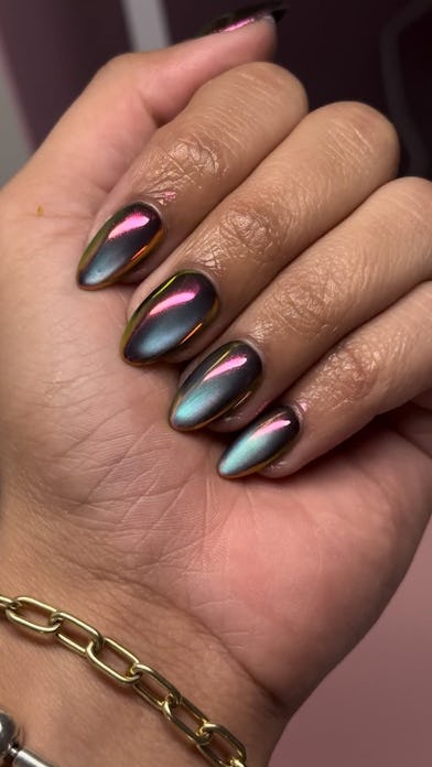 TikTok's mood ring nails are delightfully reminiscent of '90s-era Claire's stores.