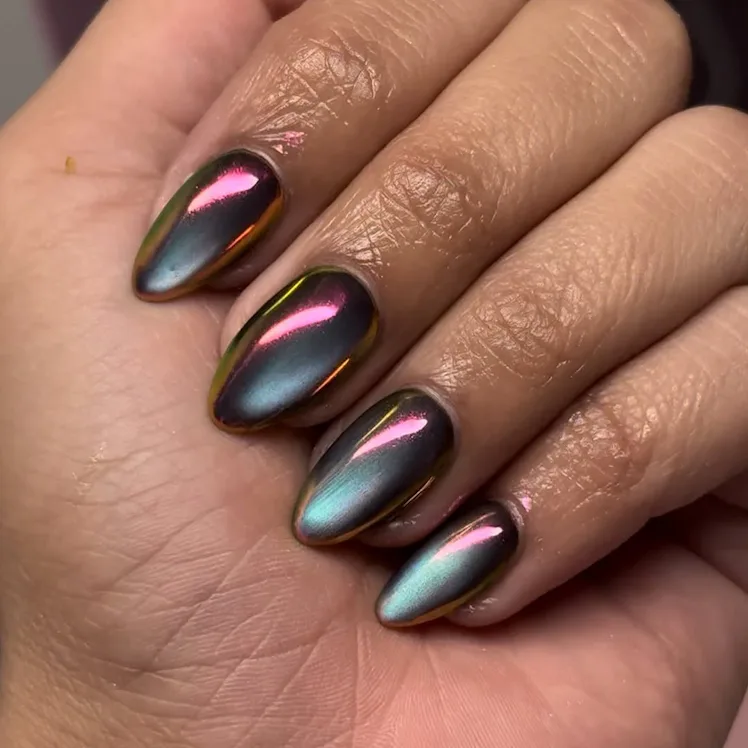 TikTok's mood ring nails are delightfully reminiscent of '90s-era Claire's stores.