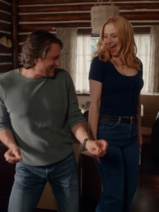 Virgin River S7. (L to R) Martin Henderson as Jack Sheridan and Alexandra Breckenridge as Melinda Mo...