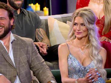 'Love Is Blind's Jordan says Amber won't sign their divorce papers.