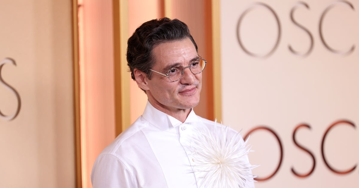 Pedro Pascal Is Definitive Proof More Men Need To Wear Men's Brooches