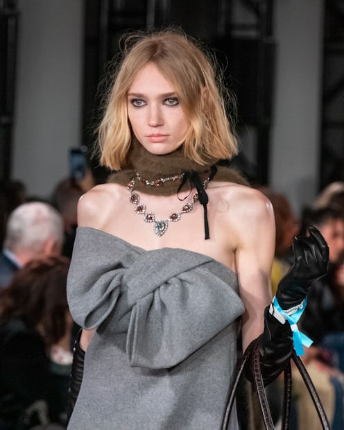 Messy Girl Beauty Trend