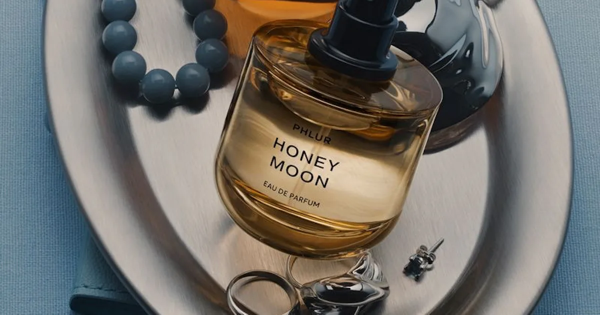 Phlur's New Honey Moon Fragrance Captures The Beauty Of Reflection