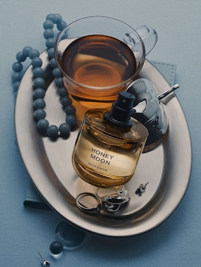 Phlur's Honey Moon perfume is inspired by quiet moments.