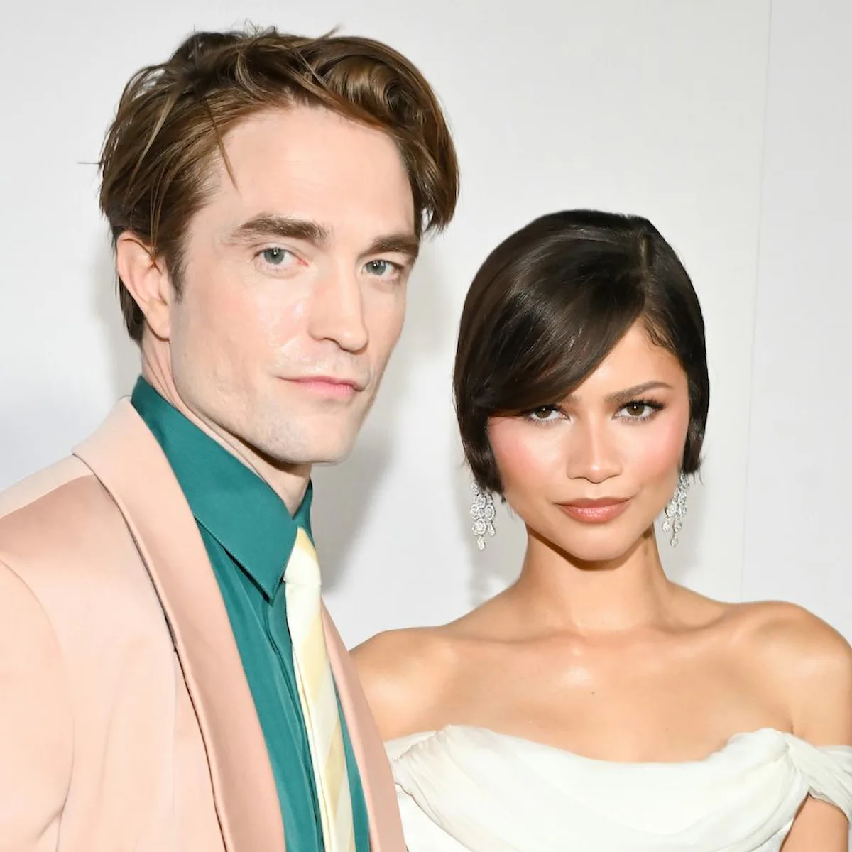 Zendaya & Robert Pattinson On How They Built Their Chemistry For 'The Drama'