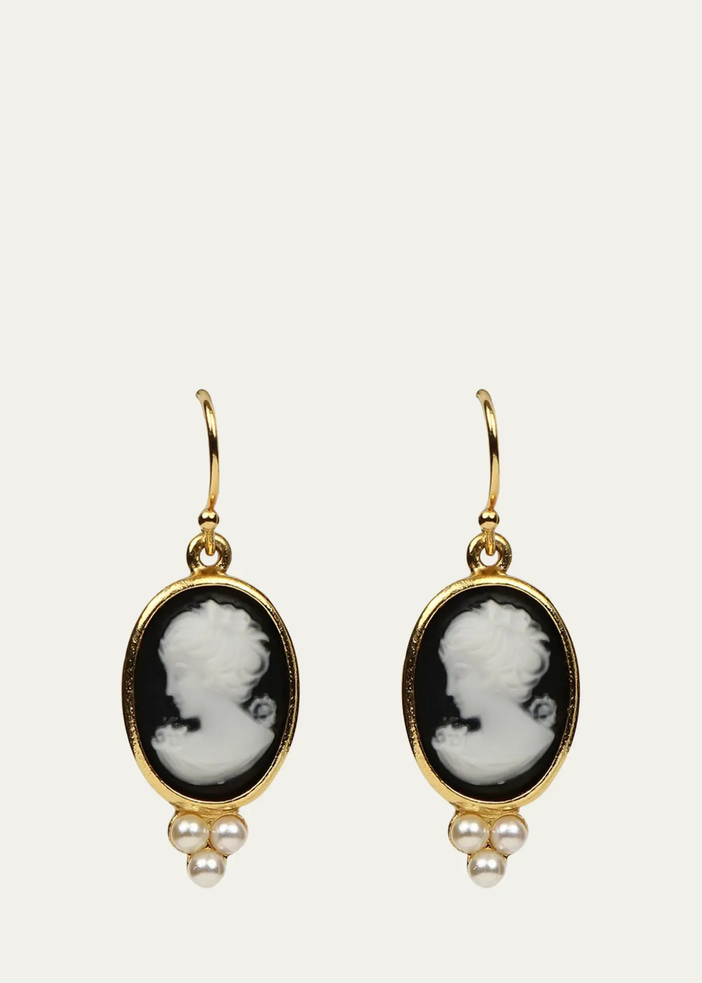 Cameo Pearly Trio Earrings