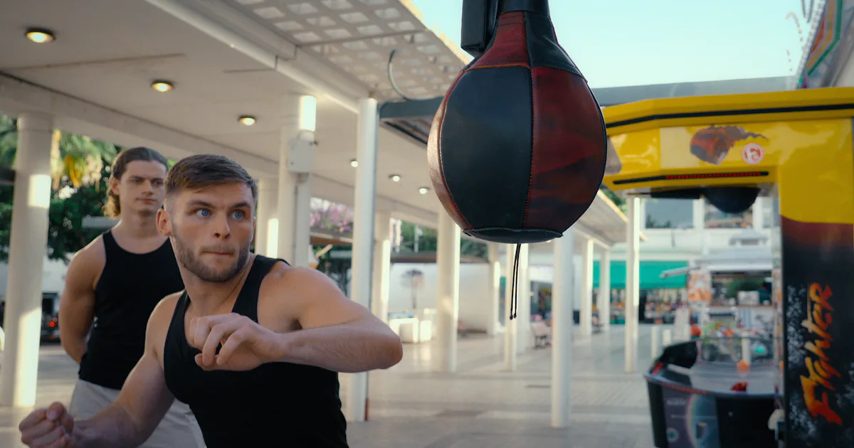 What 'Inside The Manosphere' Made Me Realize About Raising Boys Without Their Dad