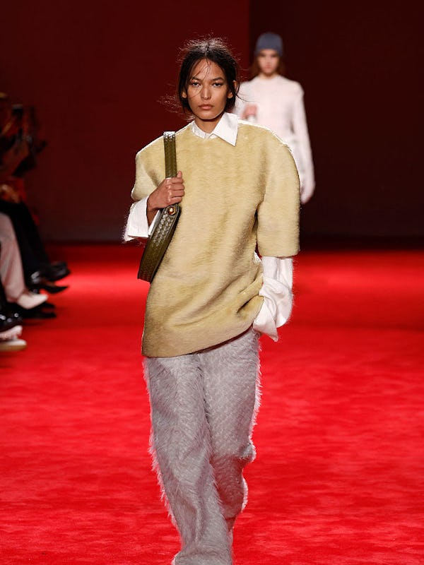 milan fashion week beauty trends fall/winter 26