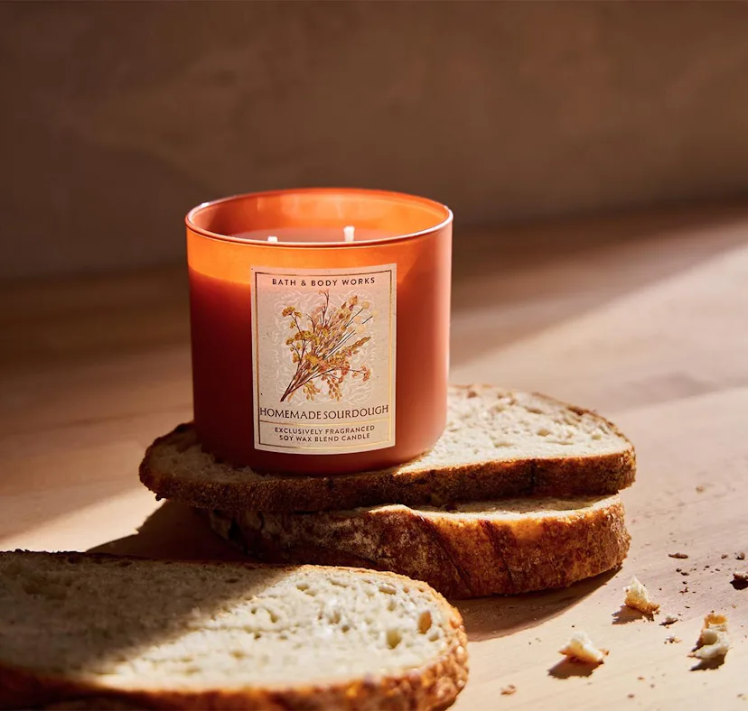 I tried Bath & Body Works' sourdough bread candle because of Taylor Swift.