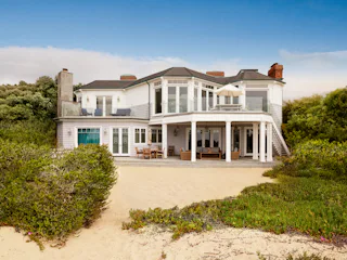 You can stay in the actual filming location for 'Hannah Montana' in Malibu on Airbnb.