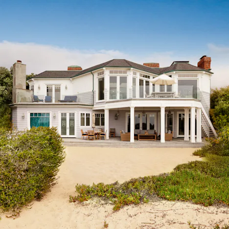 You can stay in the actual filming location for 'Hannah Montana' in Malibu on Airbnb.