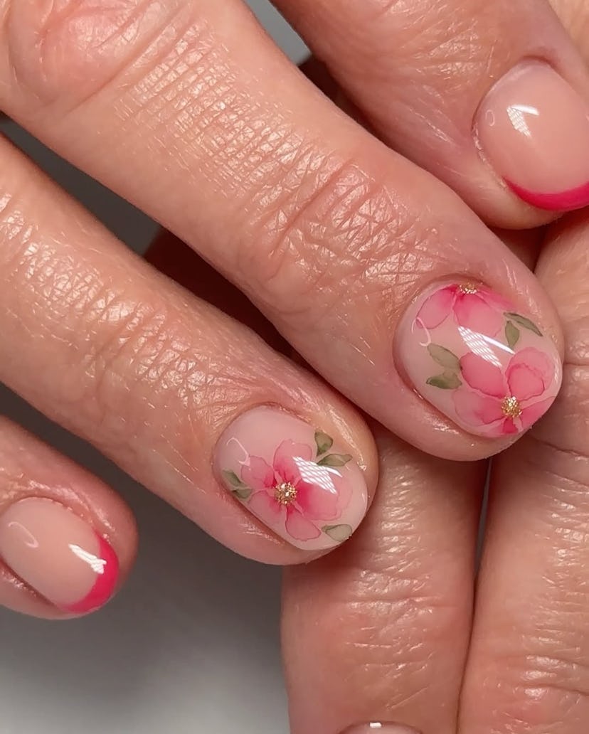 floral manicure