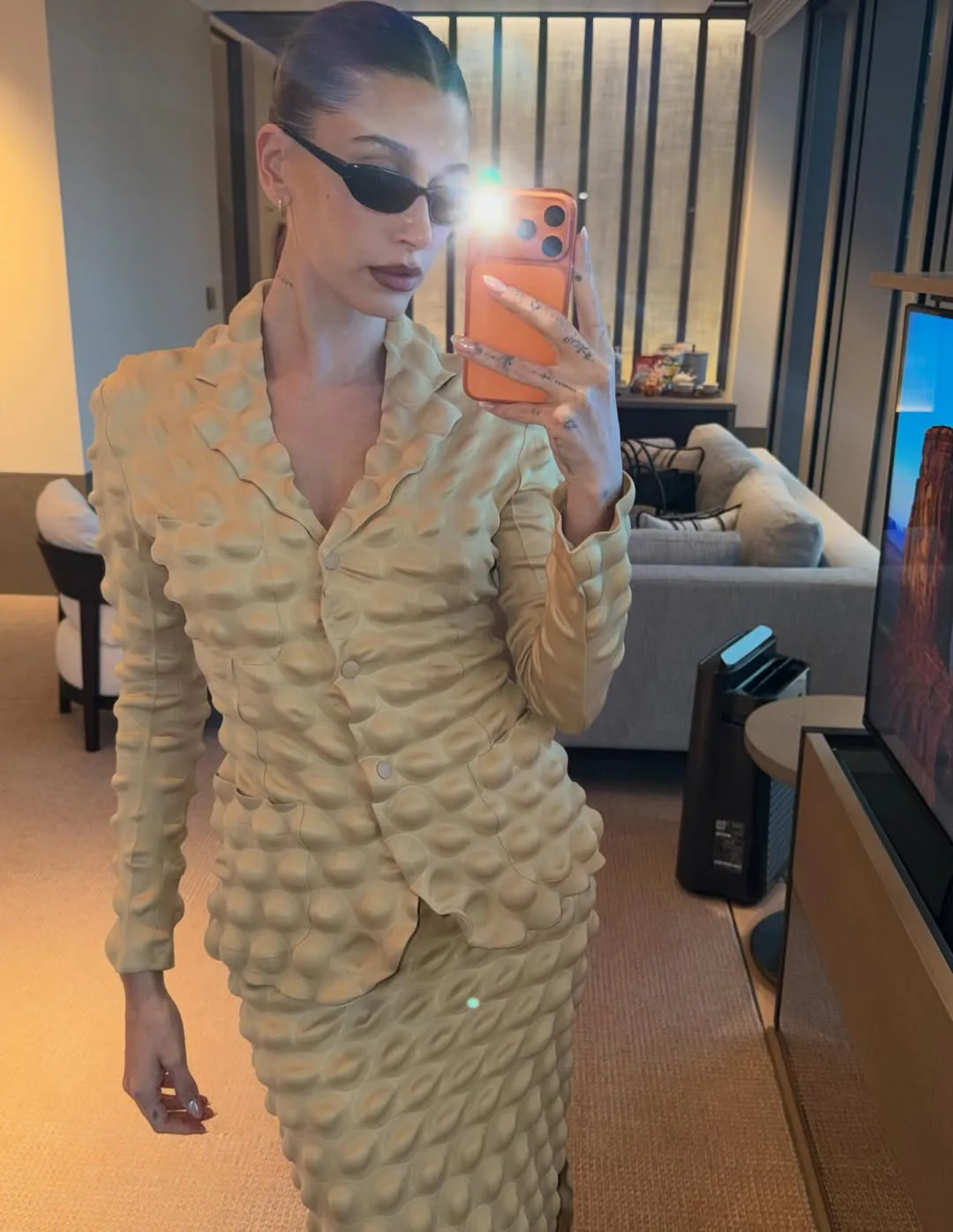 The 7 Best Celebrity Sunglass Moments Of The Week Hailey Bieber