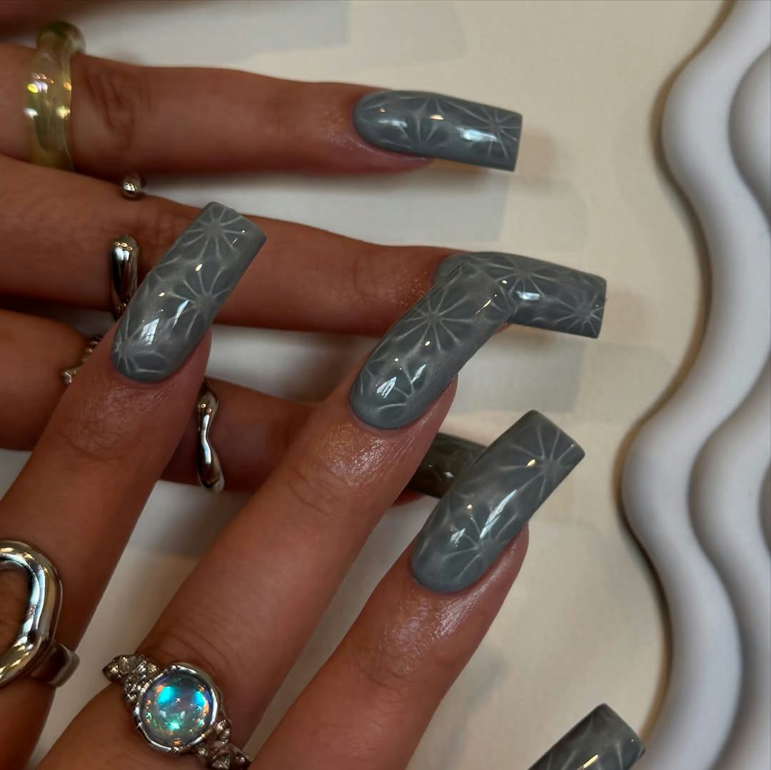 cat-eye floral nail art