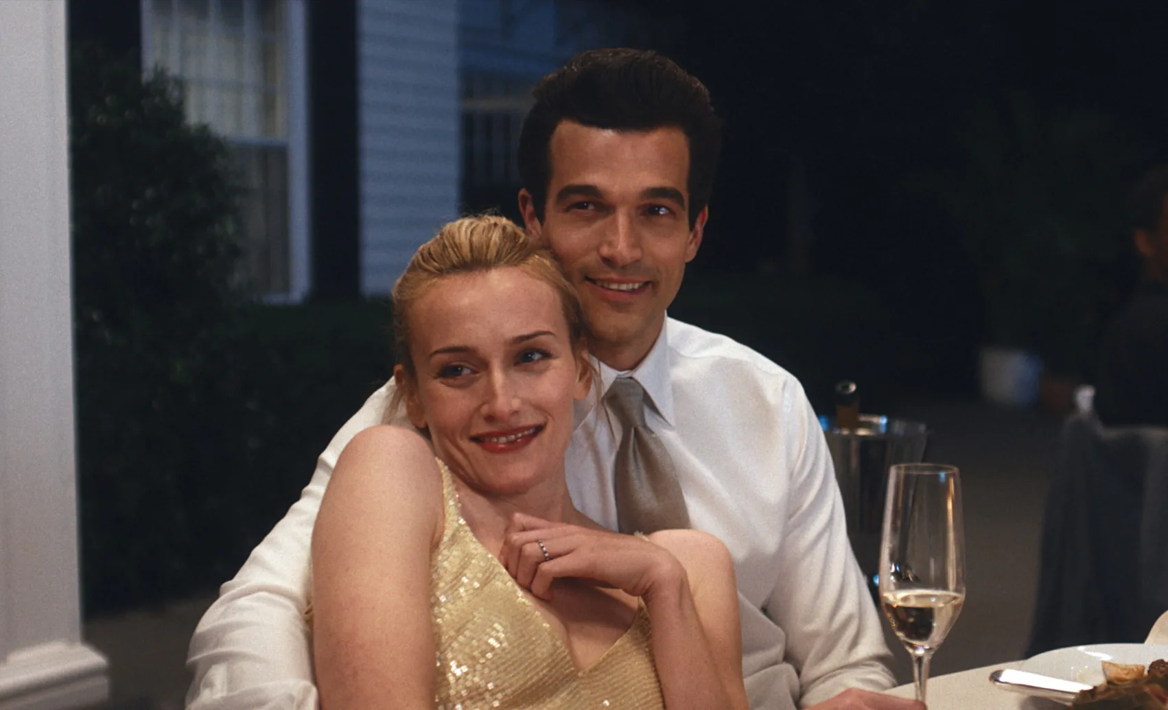 who designed carolyn bessette wedding dress The Enduring Allure of Carolyn Bessette-Kennedy's Wedding Dress