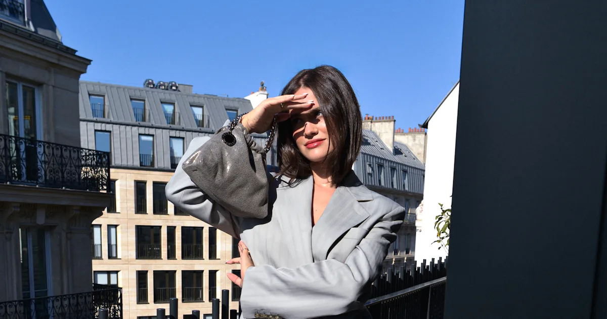 Get Ready With Julia Mervis Before Stella McCartney's PFW Show