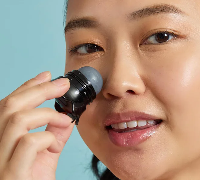 TonyMoly Tako Pore Black Head Scrub Stick