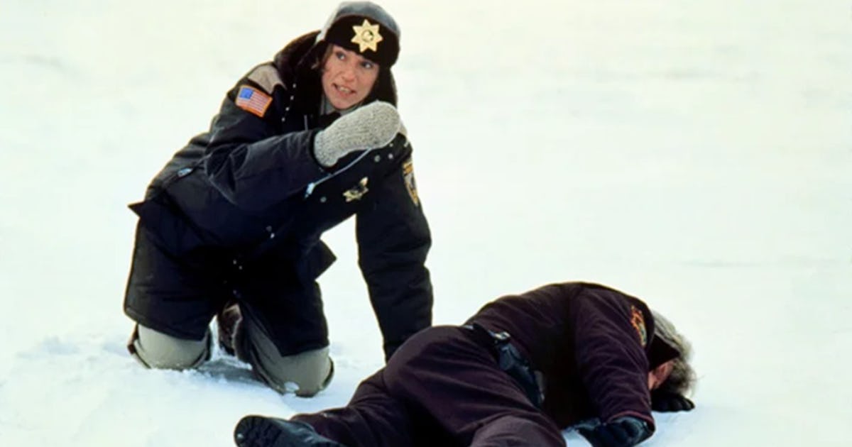 Dertig jaar later is het eerste Noir-meesterwerk van de Coen Brothers nog steeds huiveringwekkend Dertig jaar later is het eerste Noir-meesterwerk van de Coen Brothers nog steeds huiveringwekkend