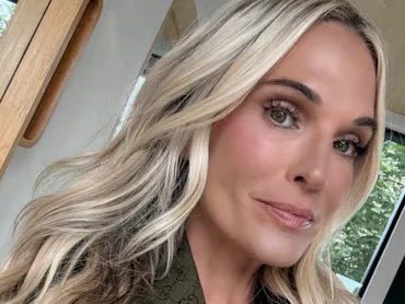 Molly Sims Beauty Routine