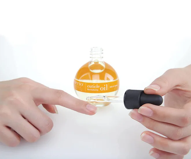 Cuccio Naturale Cuticle Revitalizing Oil