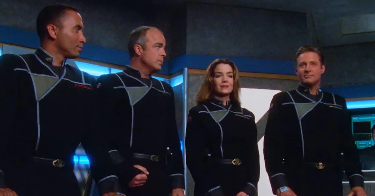 30 jaar geleden herstartte een cult-sci-fi-show uit de jaren 90 zijn volledige esthetiek