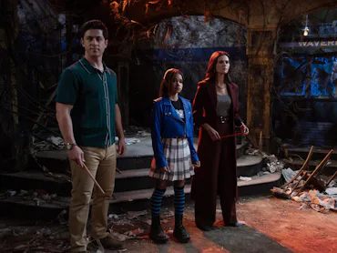 'Wizards of Waverly Place' Season 3 will bring back Gregg Sulkin and mark Selena Gomez's directorial...