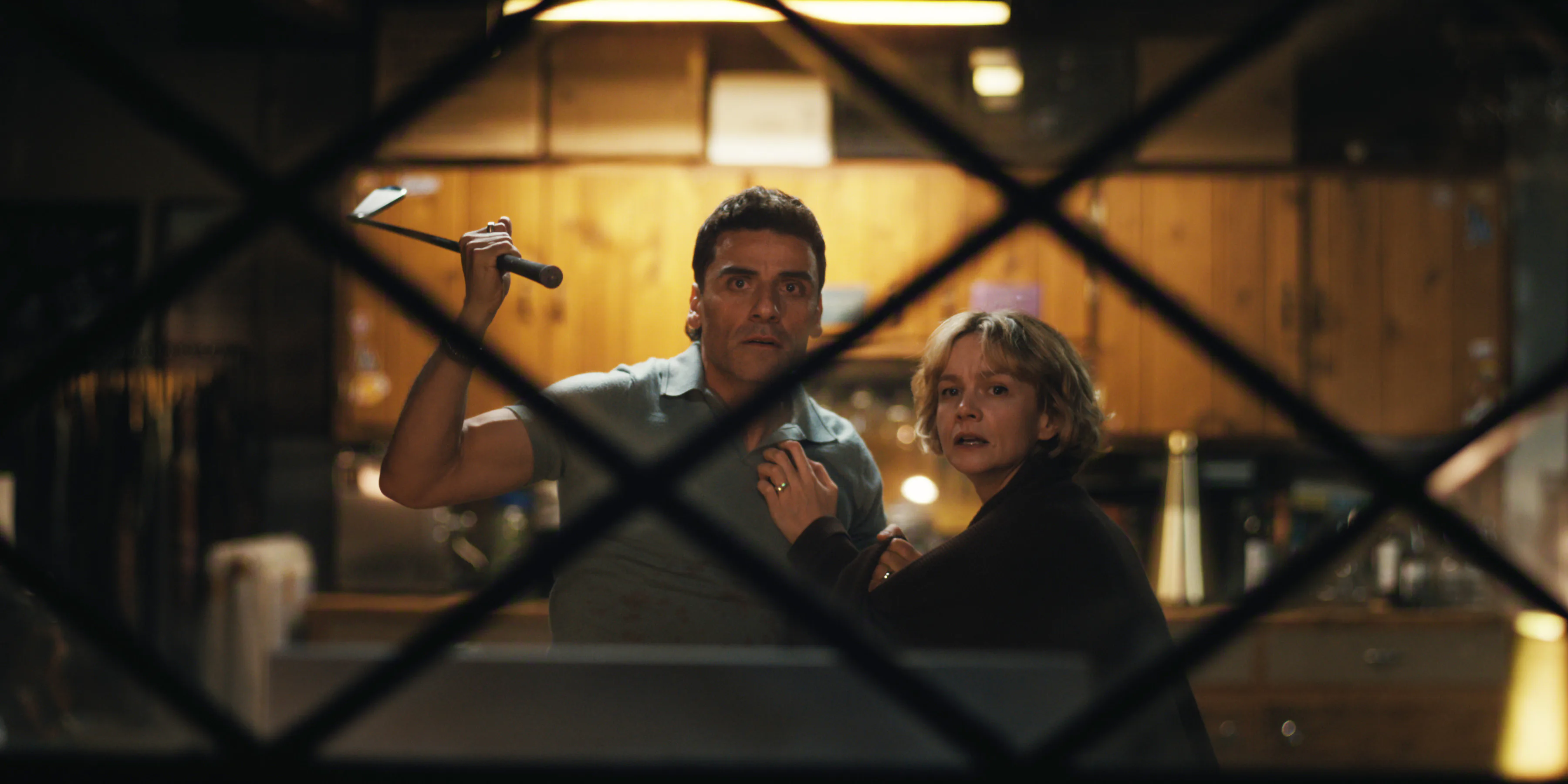 Oscar Isaac and Carey Mulligan in Beef