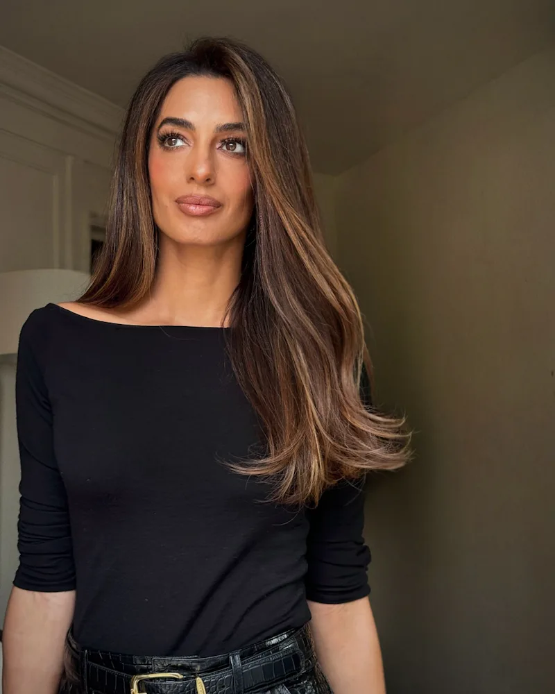 Amal Clooney with "la panthère" golden bronde highlights