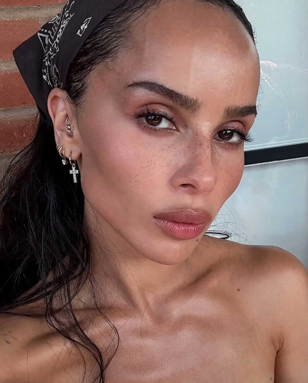 How to achieve the perfectly flirty "makeout lips" trend.