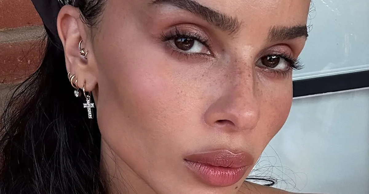 The "Makeout Lips" Trend Proves Lipstick Looks Better Messed Up