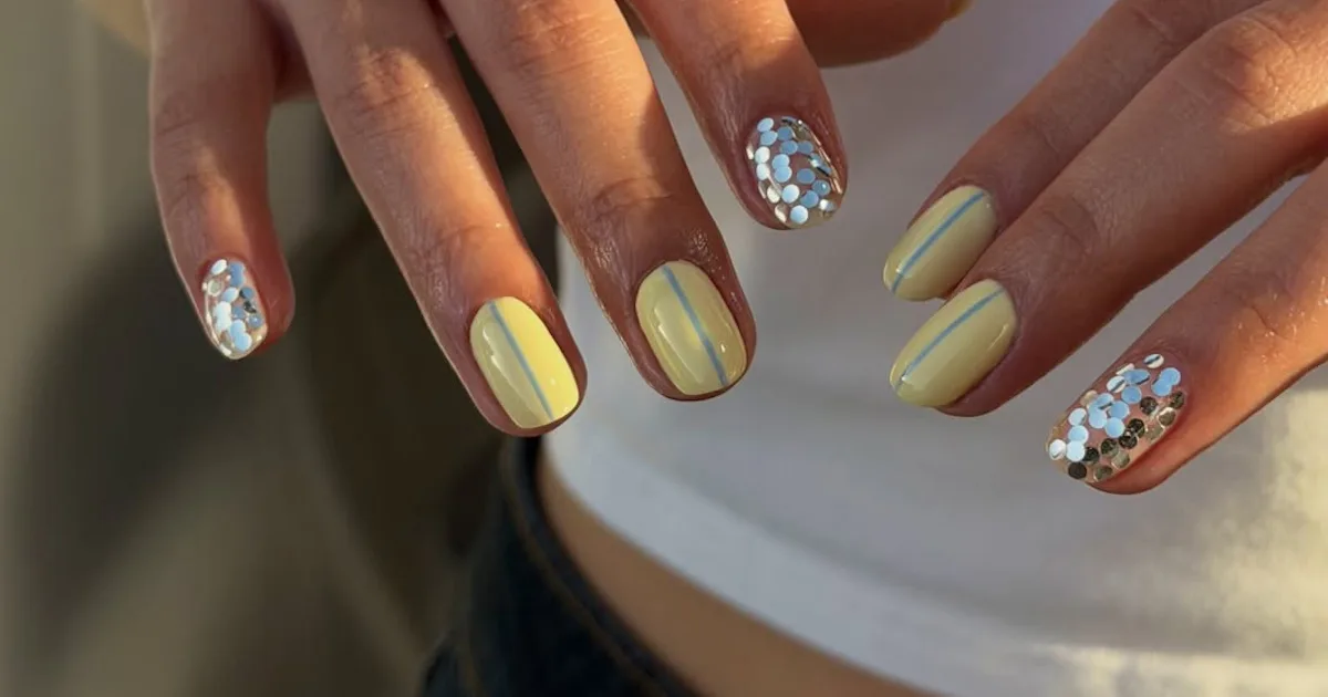 Sequin Nails Are The K-Beauty-Inspired Mani Trend You're About To See Everywhere