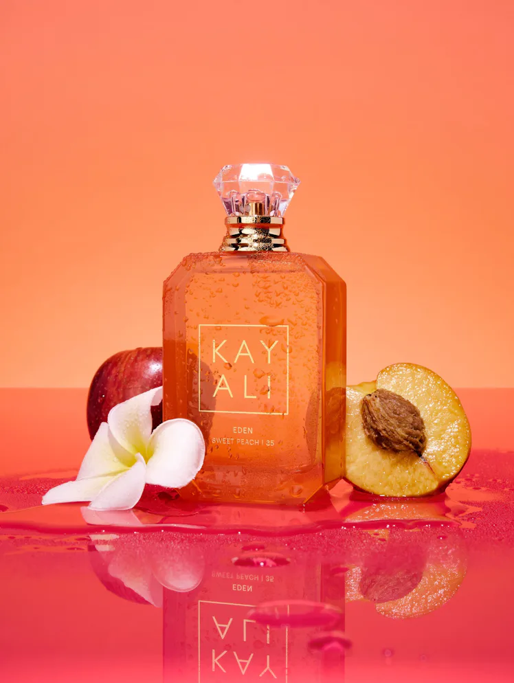 Kayali Sweet Peach fragrance
