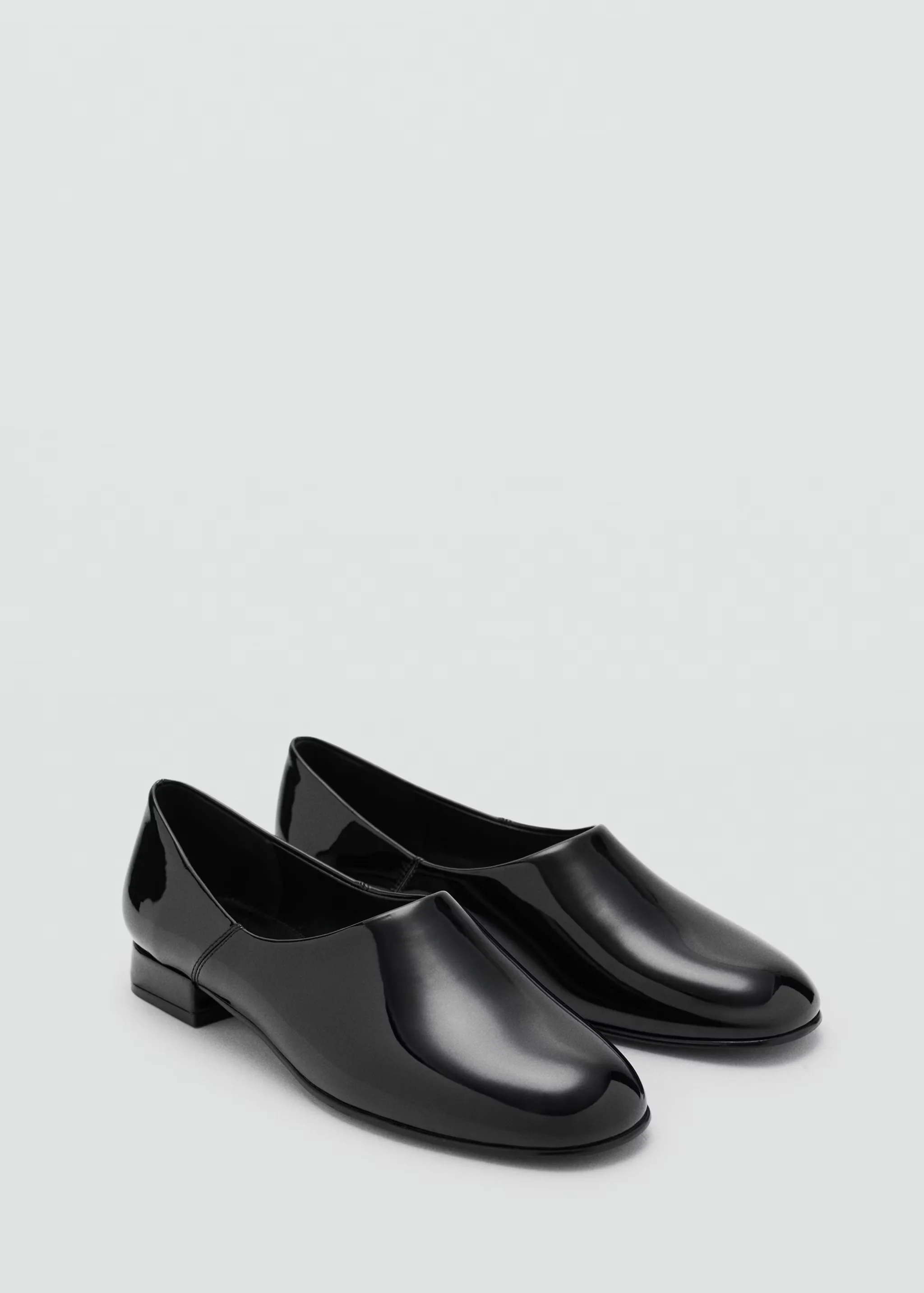 Patent Leather Flat Shoes