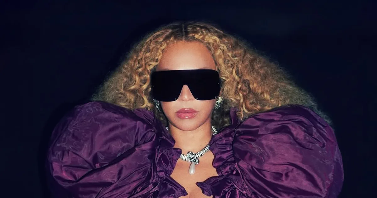 Beyoncé Celebrates 10 Years of 'Lemonade' With a Fashion Throwback
