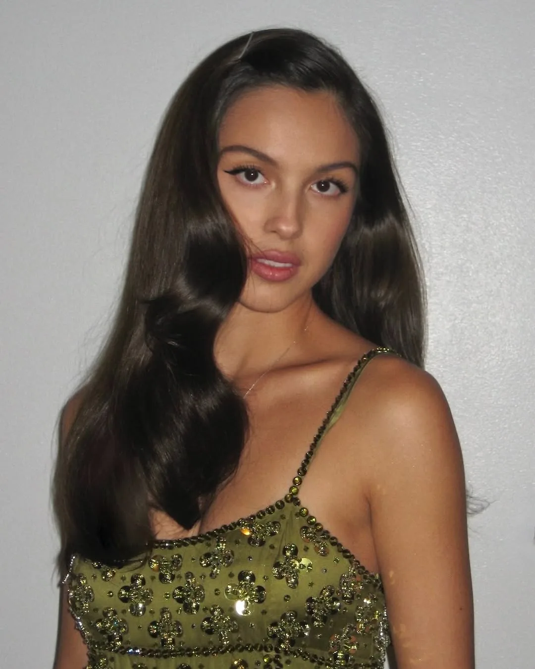 "Waterfall waves" are the soft-glam hairstyle taking over red carpets.