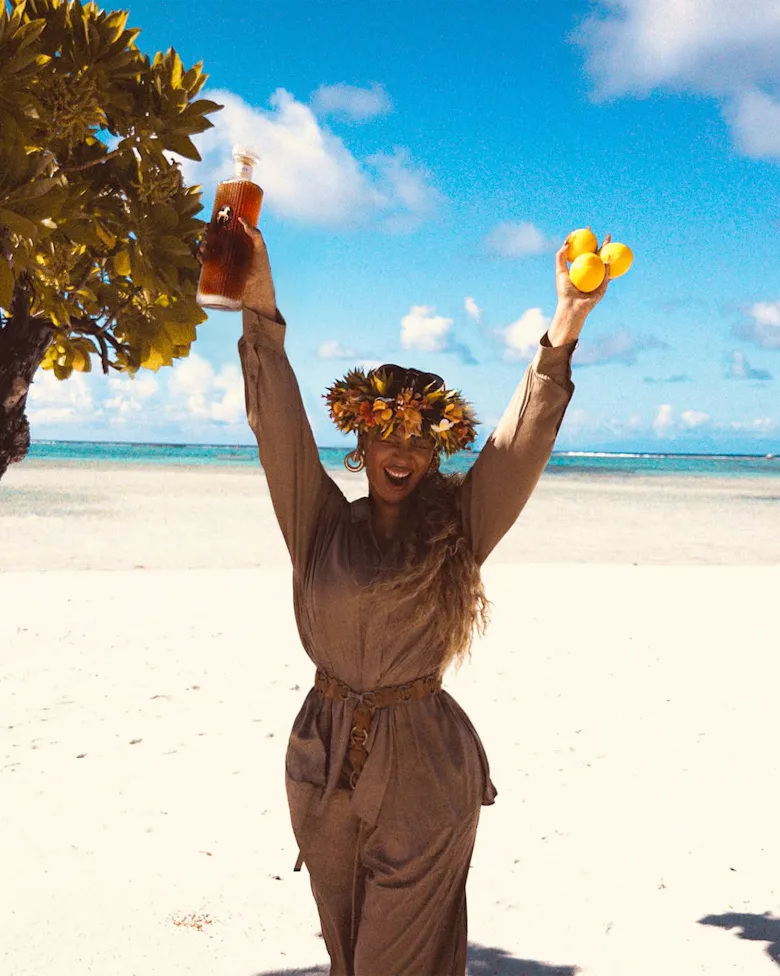 Beyoncé Celebrates 10 Years of 'Lemonade' With a Fashion Throwback