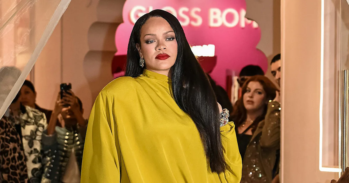 Rihanna präsentiert Fenty Pop-up in Indien mit Chartreuse und Snakeskin