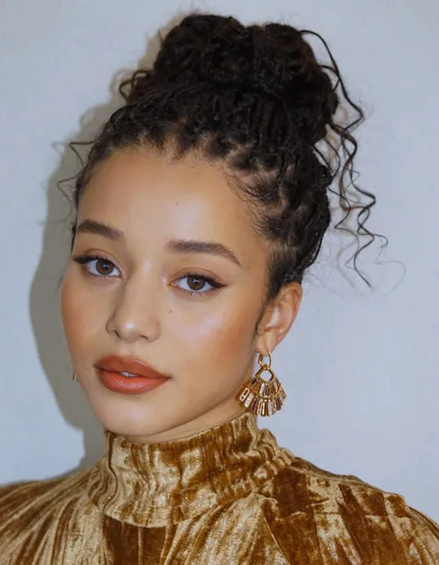 Celebrity Monochromatic Makeup Looks