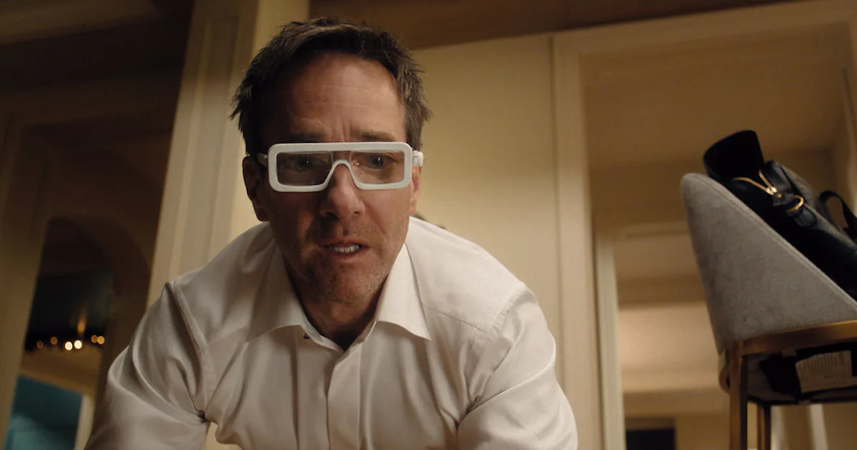 Peacock heeft zojuist stilletjes het vreemdste sciencefictiondrama van het jaar uitgebracht