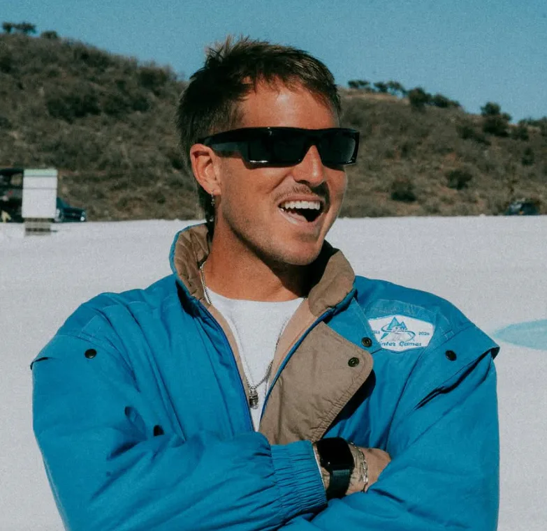 'Unwell Winter Games' confirms Kendall Washington and Andrew Vetter casting switch was real.