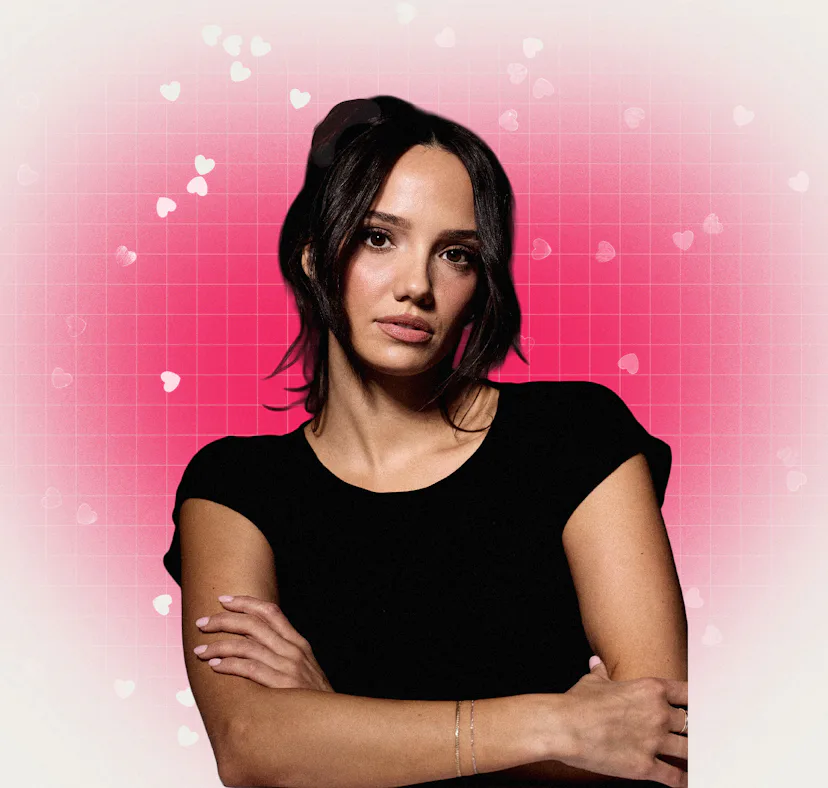 Sofia Franklyn discusses her relationship with her fiancé and her bridal era.