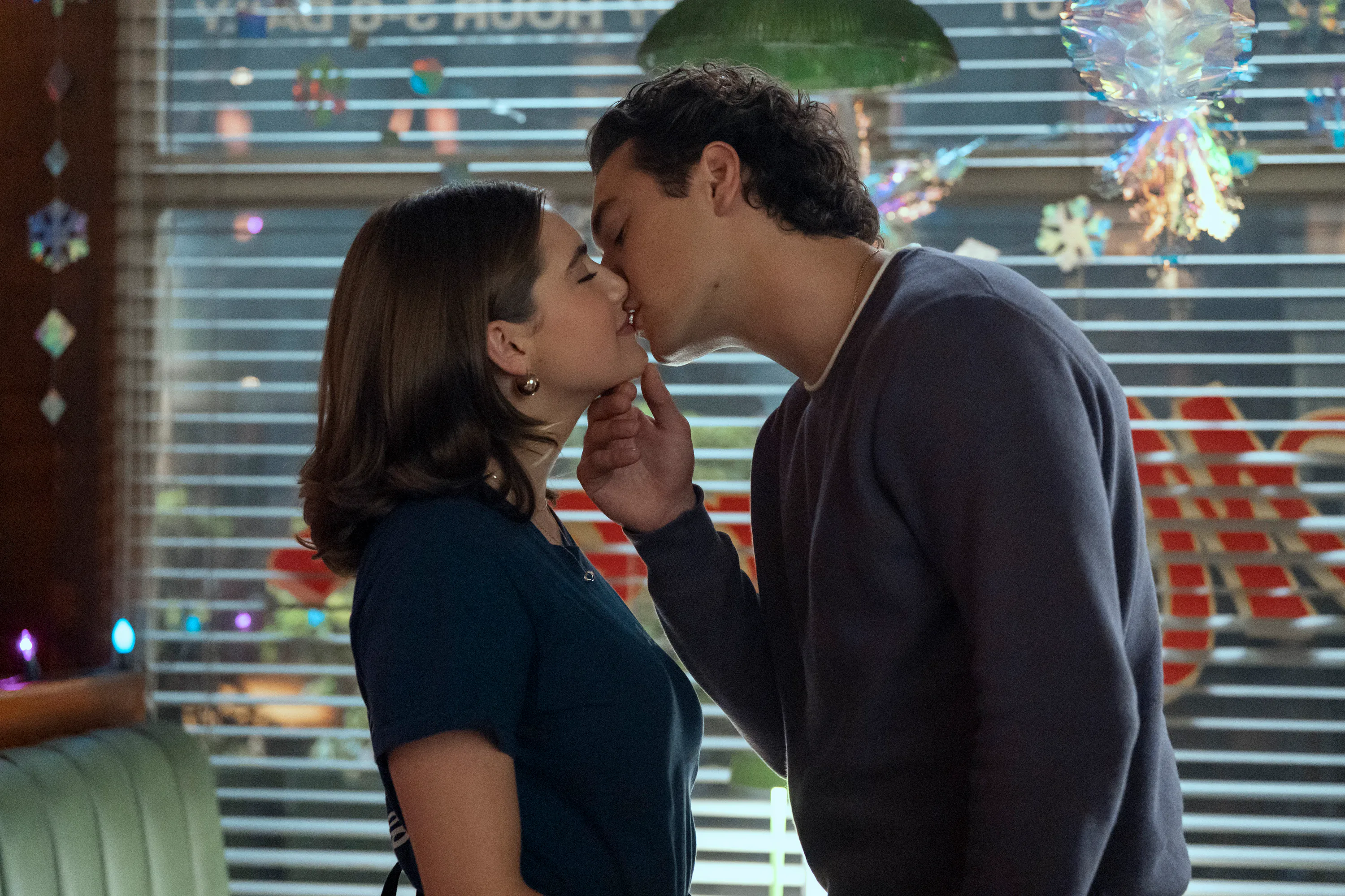 Hannah and Garrett on Off Campus. Photo via Prime Video